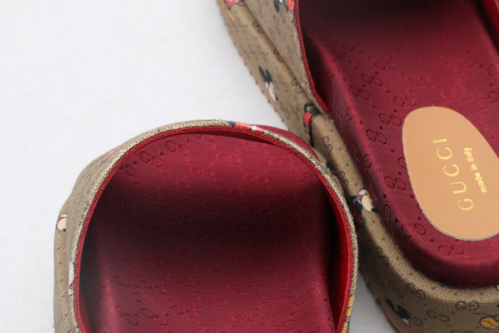 guc sandal