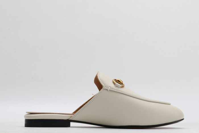 guc loafer