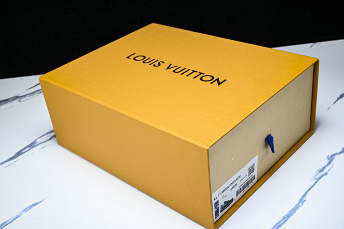 LOVT SNEAKER lv-553
