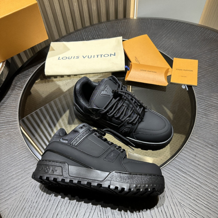 LOVT SNEAKER lv-236