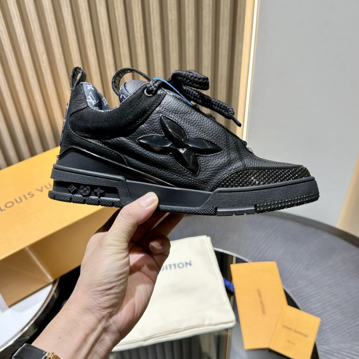 LOVT SNEAKER lv-209