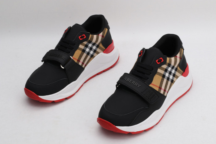 BUBERY SNEAKER