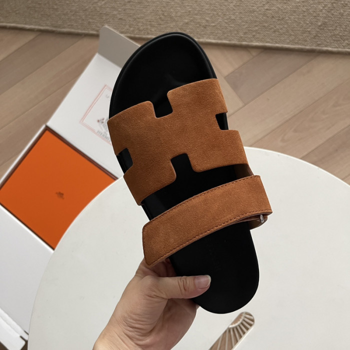 her slides 2405221