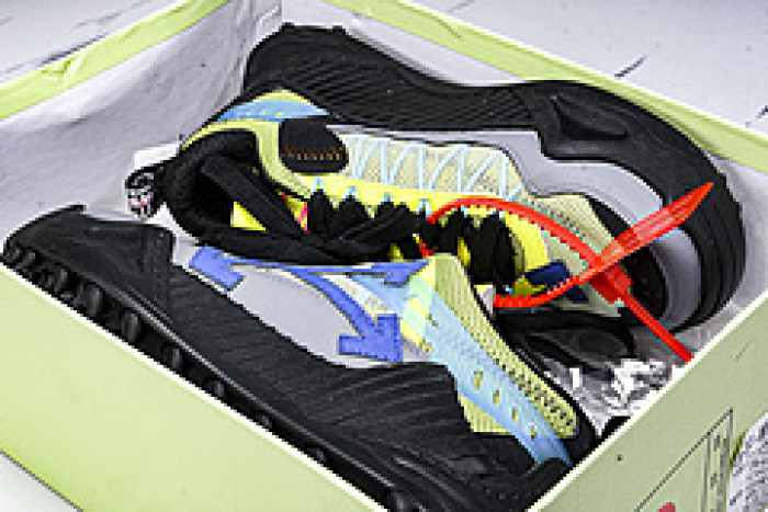 OF C/O ODSY-1000 SNEAKERS ow-56