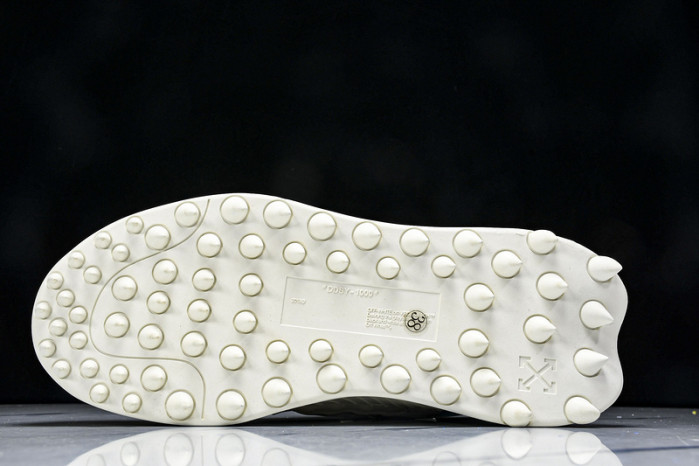 OF C/O ODSY-1000 SNEAKERS ow-59