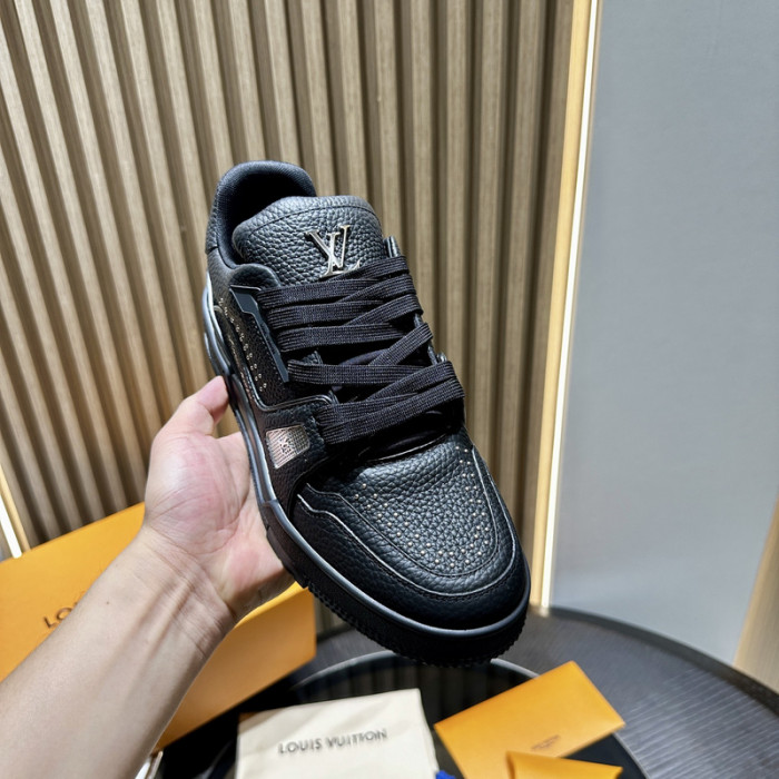 LOVT SNEAKER lv-204