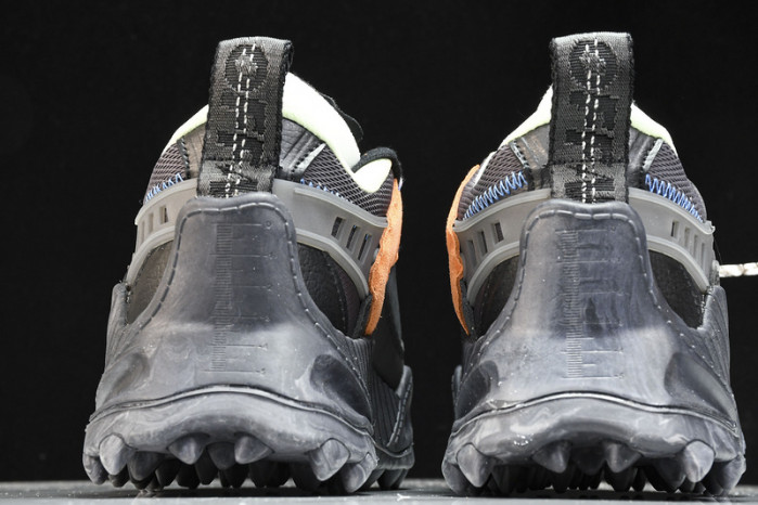 OF C/O ODSY-1000 SNEAKERS ow-47